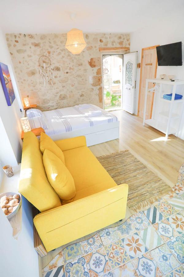 Ravi Boutique Home - 1 Minute Walk From Beach คาลีเวส ภายนอก รูปภาพ