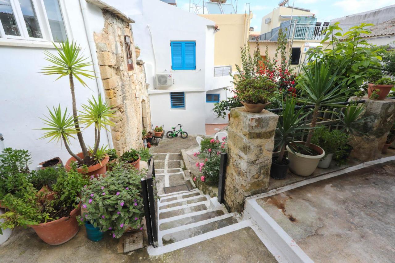 Ravi Boutique Home - 1 Minute Walk From Beach คาลีเวส ภายนอก รูปภาพ